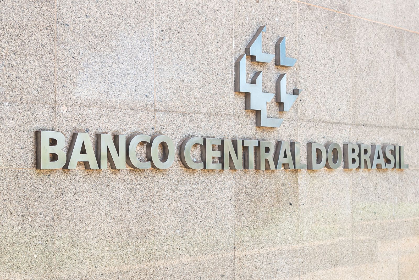 Image of Banco Central Do Brasil via Shutterstock