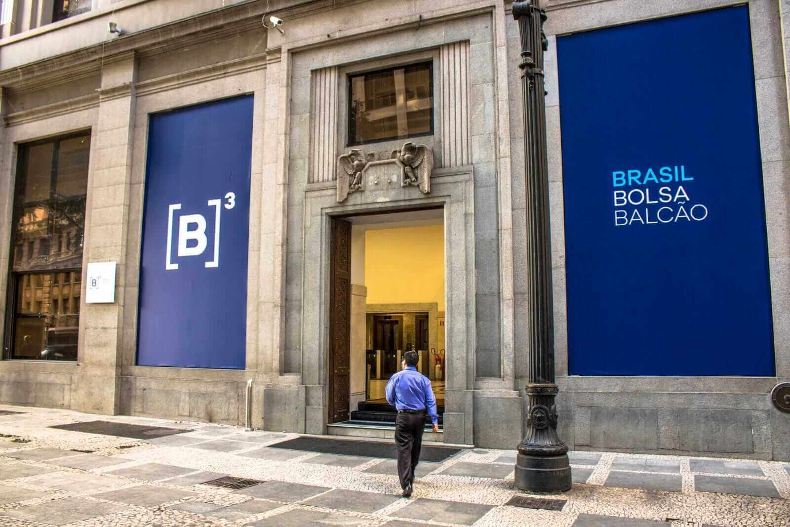 The Collapse of Brazil's Bolsonaro Bet and Interest Rates vs. Ag Markets