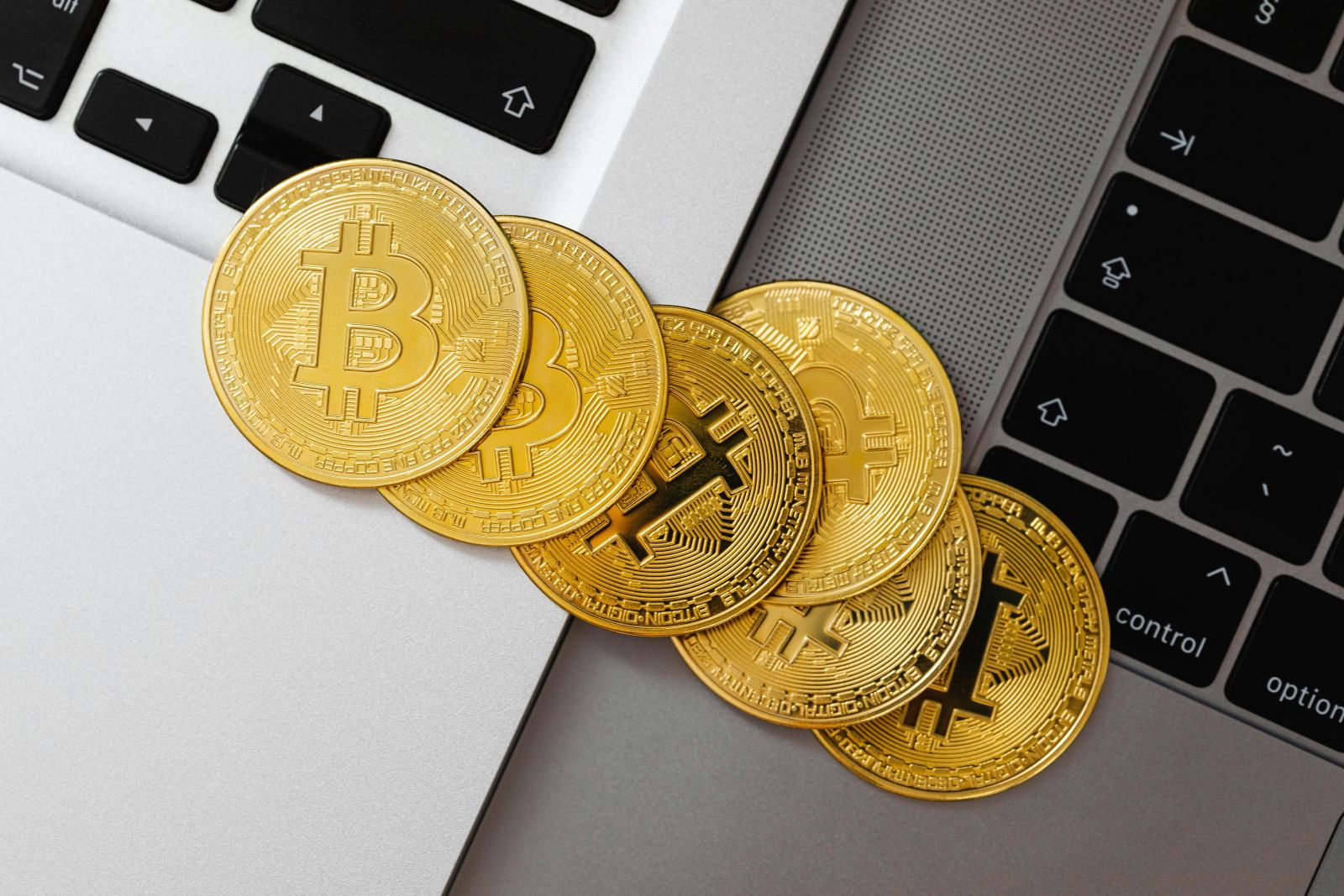 Bitcoins on keyboard by Karola G via Pexels