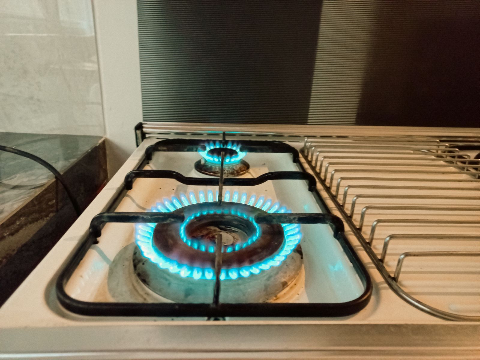 Natural Gas - Natural gas burners stove by Yori Meirizan via iStock
