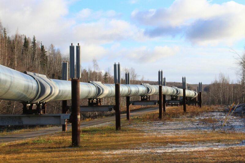 Oil - Oil Pipeline in Alaska(1)