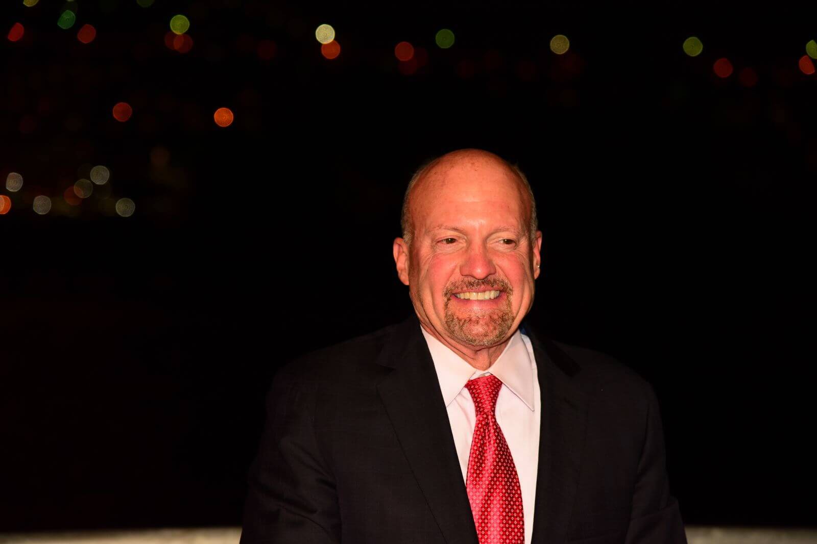 Did Jim Cramer Just Give GameStop Stock the Kiss of Death When He Said the Turna...