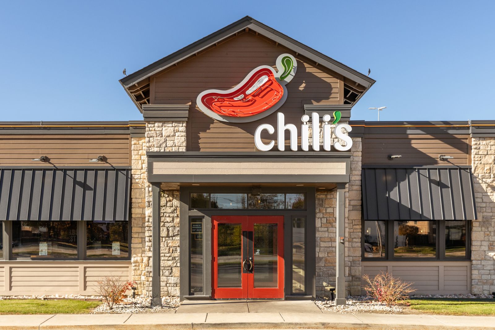 The front of a Chili's location by Joseph Hendrickson via Adobe Stock