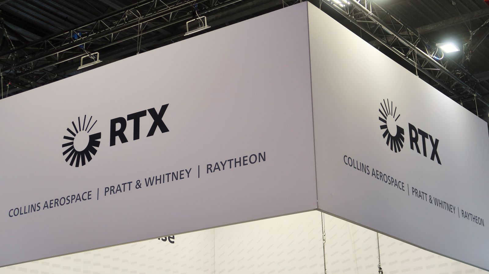 An awning for RTX by Florence Piot via Adobe Stock