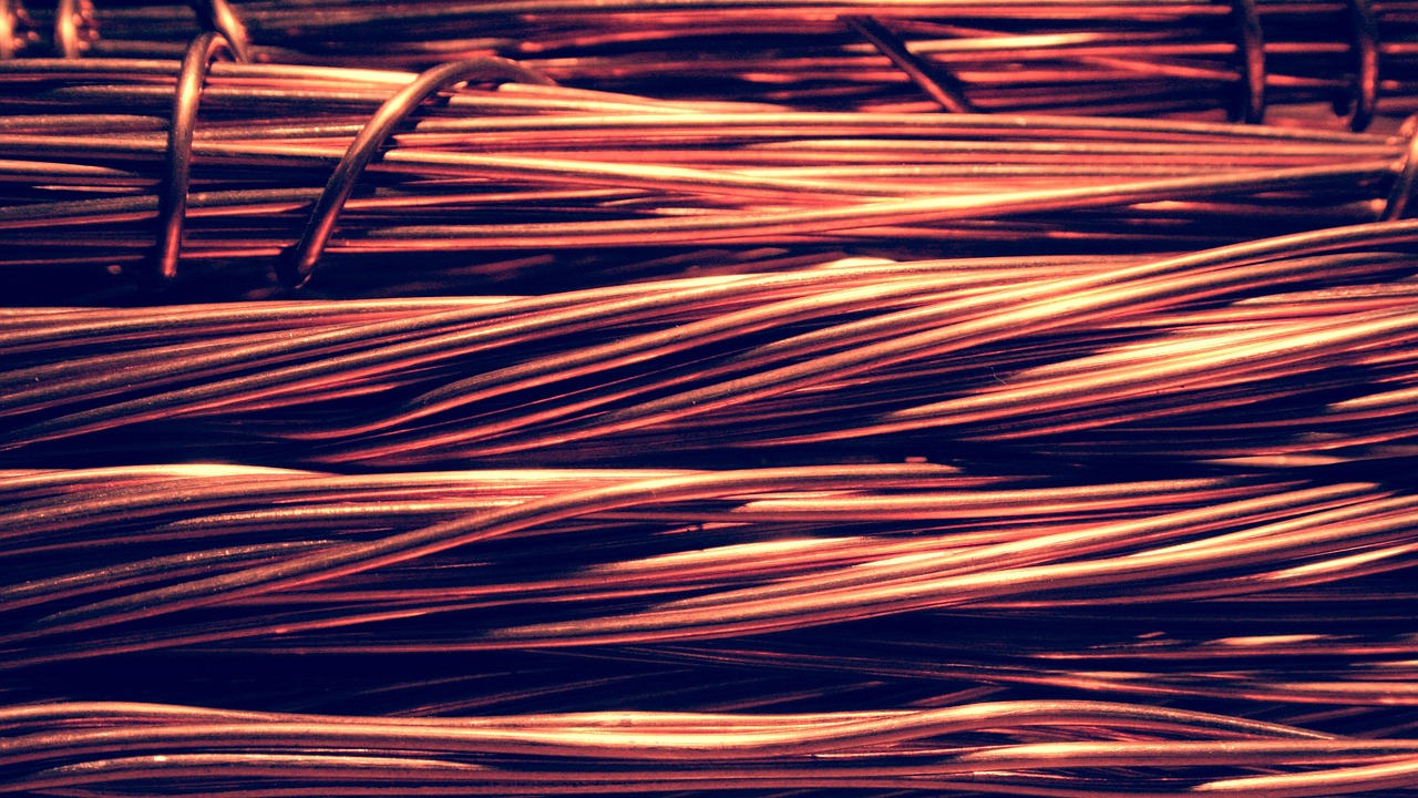 Copper - Copper wires by Lukasz Klepaczewski via Pixabay