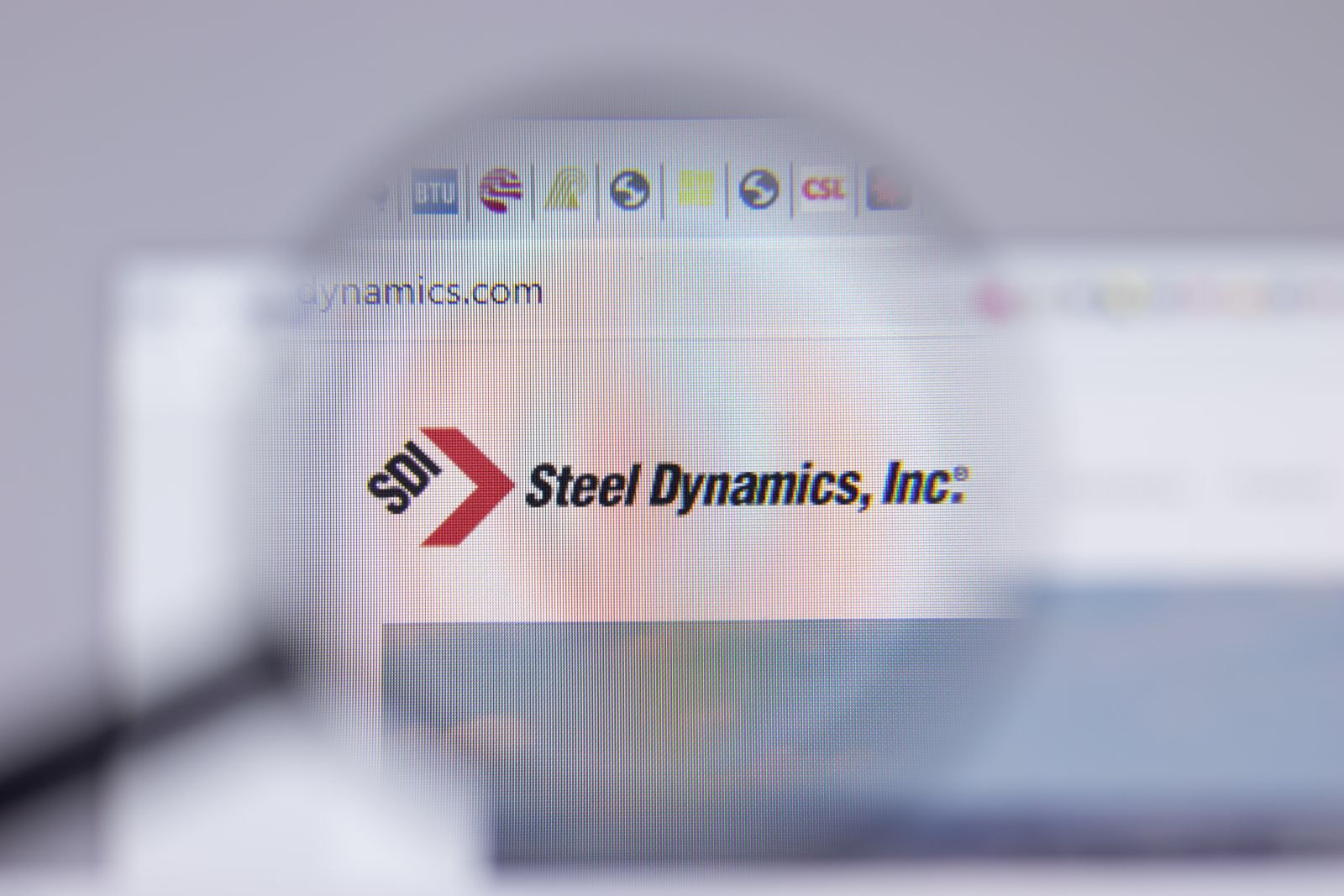 Are Wall Street Analysts Predicting Steel Dynamics Stock Will Climb or Sink?