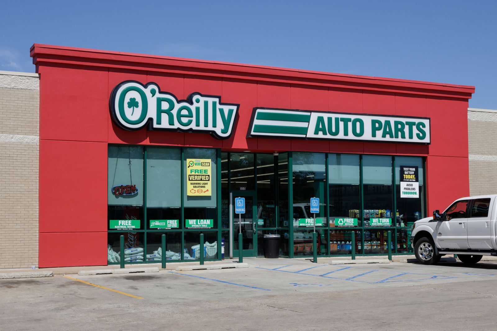 Is Wall Street Bullish or Bearish on O'Reilly Automotive Stock?