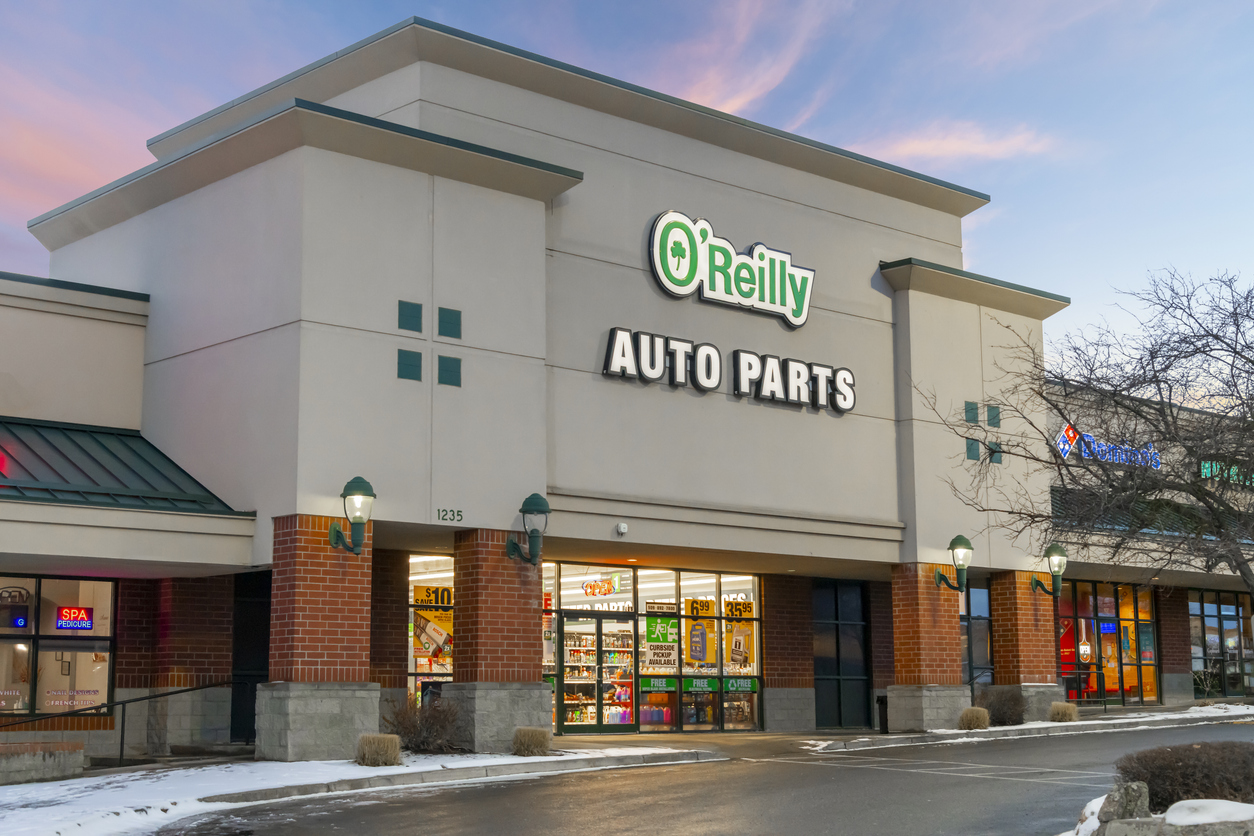 Consumer Cyclical (names I - Z) - O'Reilly Automotive, Inc_ storefront by- Kirk Fisher via iStock