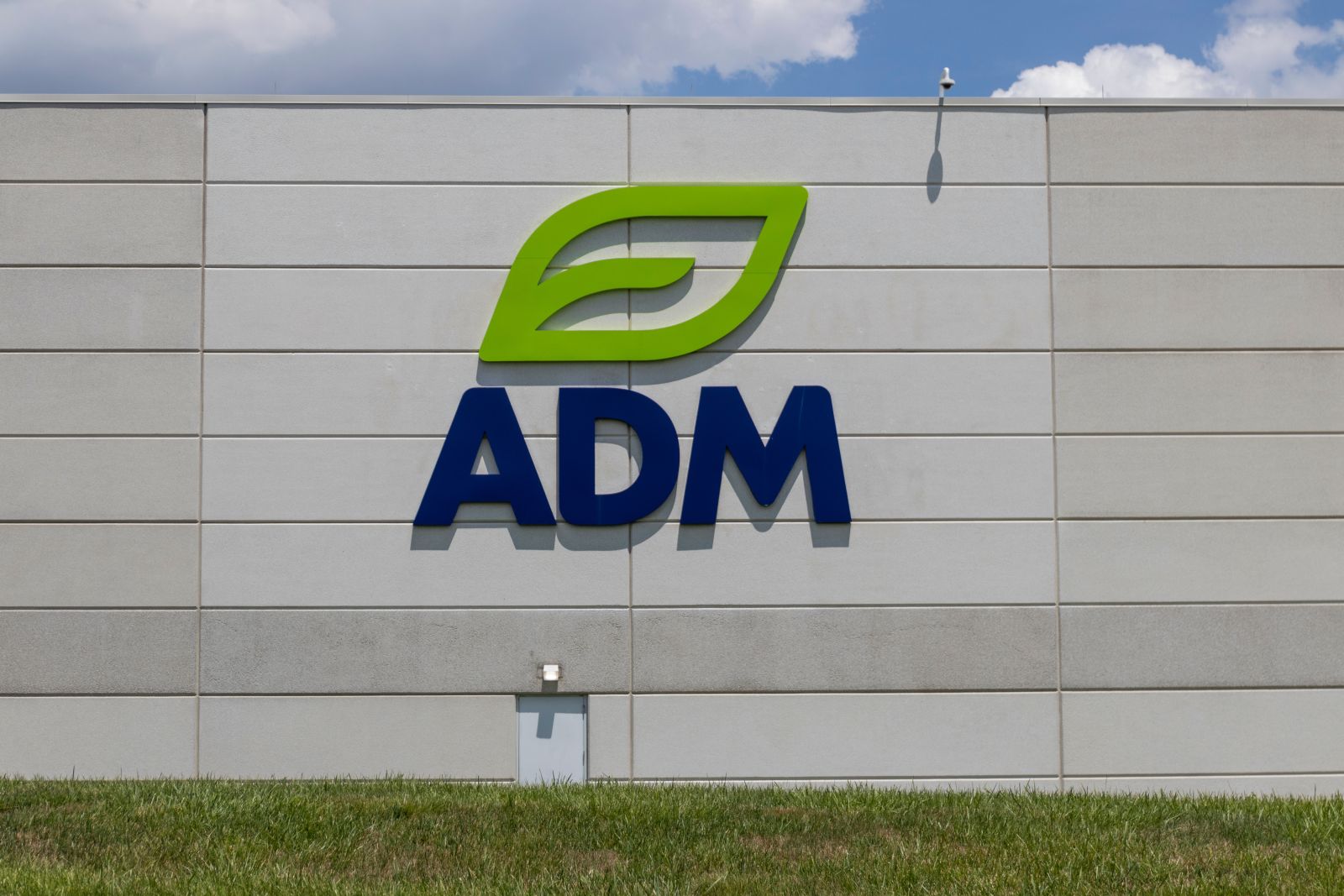 Archer Daniels Midland information technology and support center_ ADM is a global food processing corporation By jetcityimage