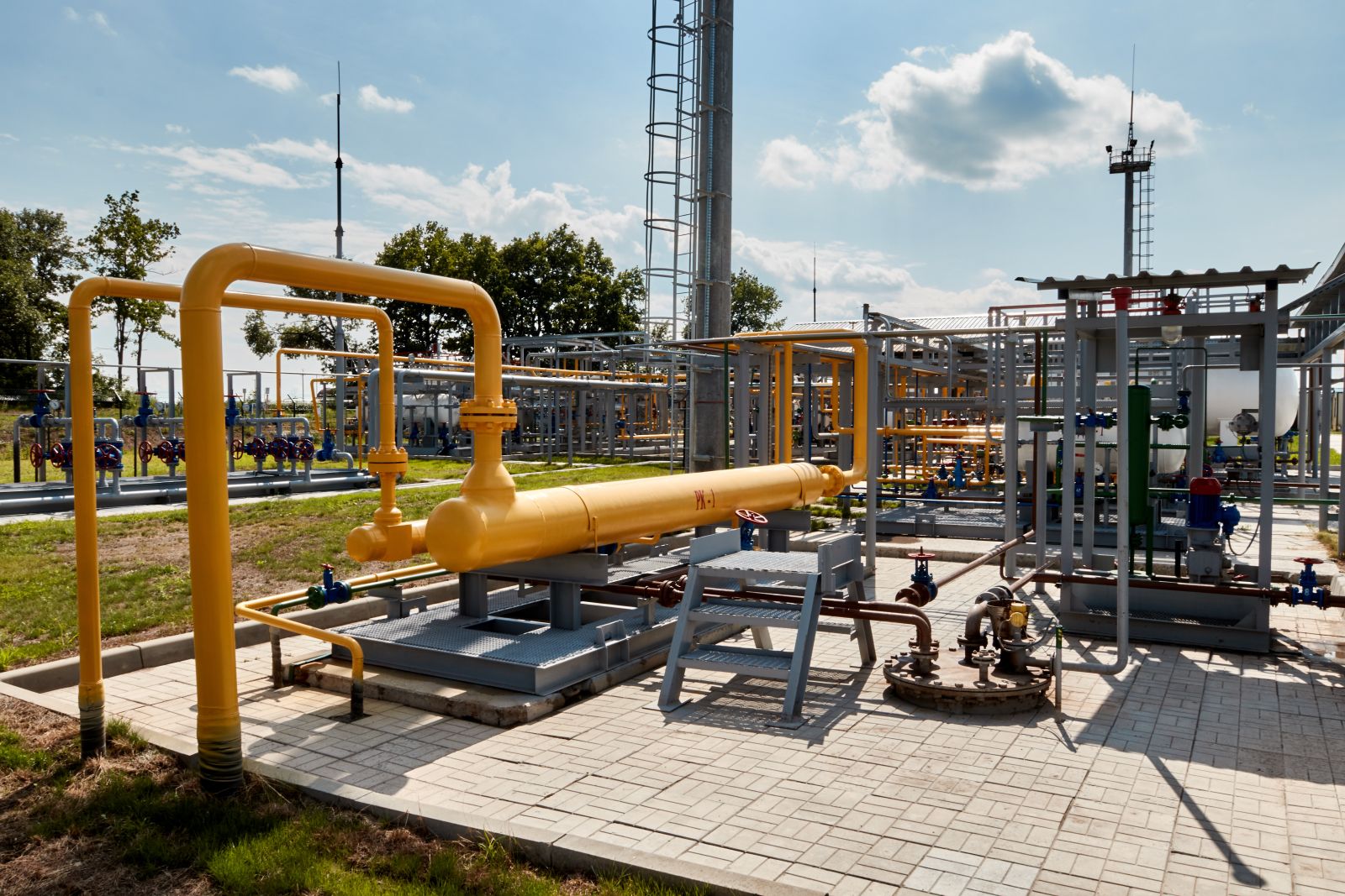 Gas industry transport system by Sergey via Adobe Stock