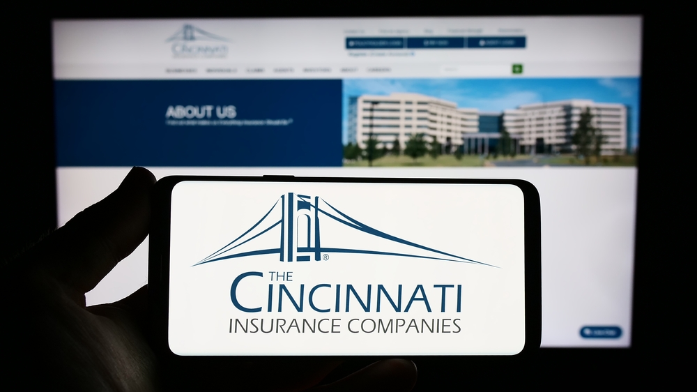 Cincinnati Financial Corp_ phone and website-by T_Schneider via Shutterstock