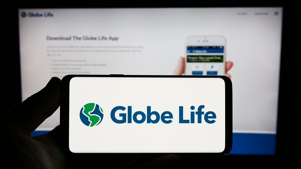 Globe Life Inc phone and website-by T_Schneider via Shutterstock