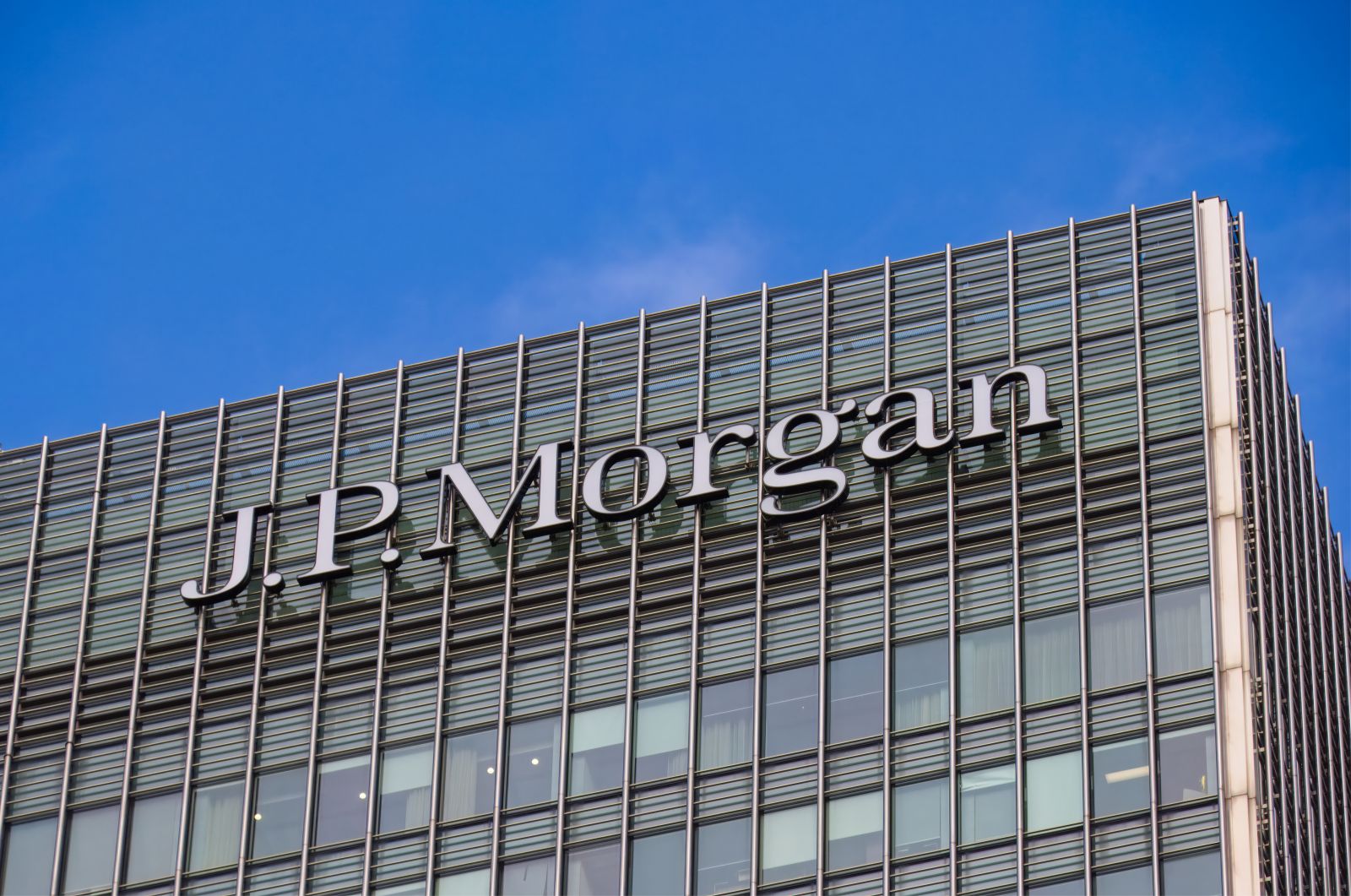 JPM Stock Just Staged a Record Bull Run. 1 Analyst Thinks It Can Still Soar to $420.