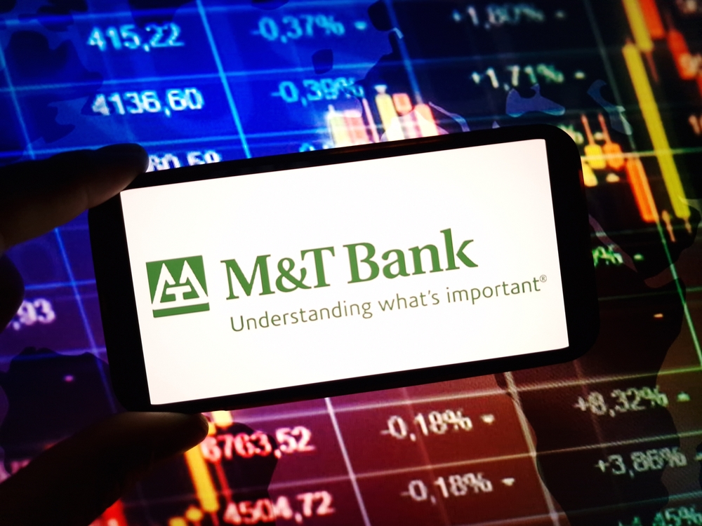 Financial (names J - Z) - M & T Bank Corp phone and data-by Piotr Swat via Shutterstock