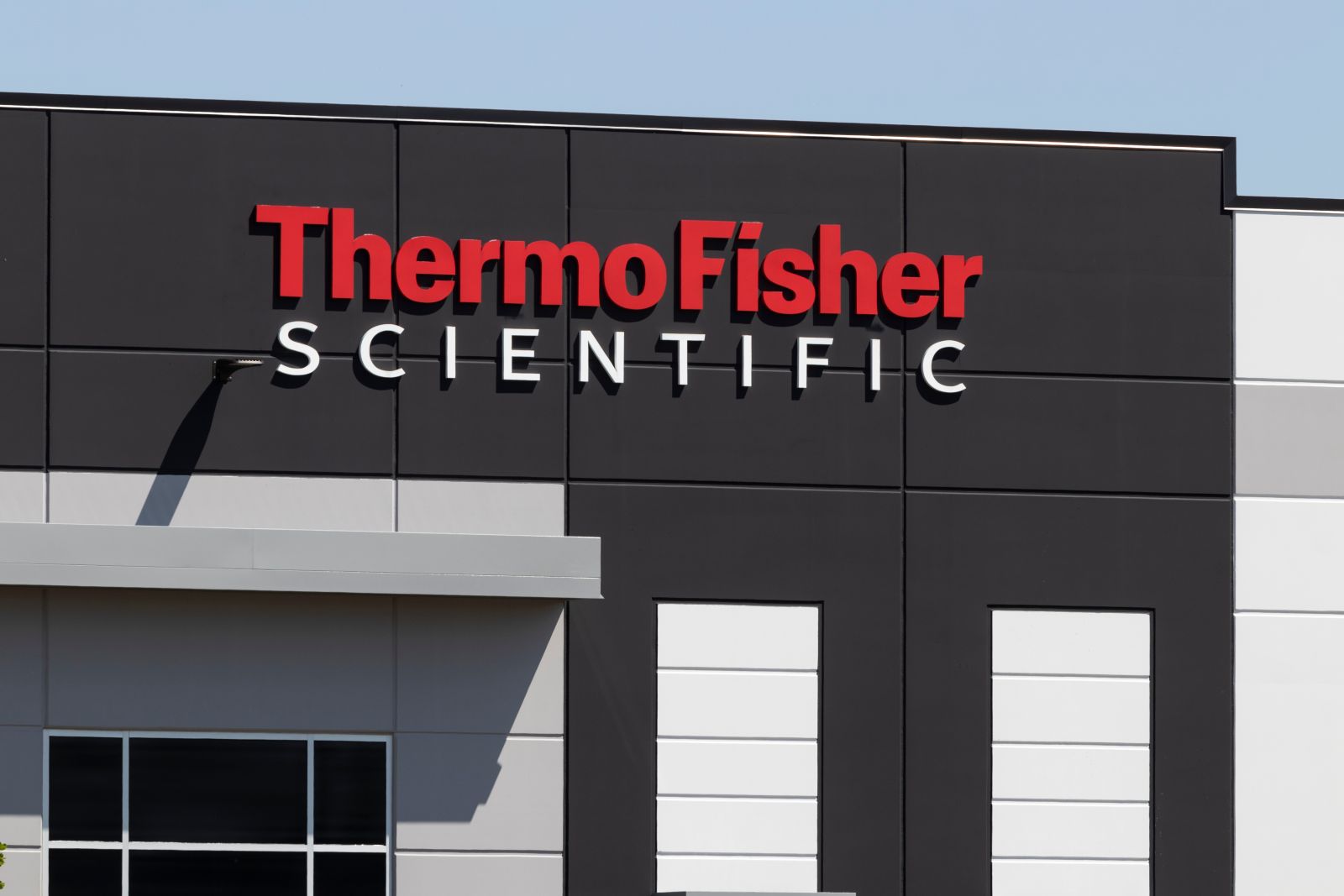 Thermo Fisher Scientific Stock: Analyst Estimates & Ratings