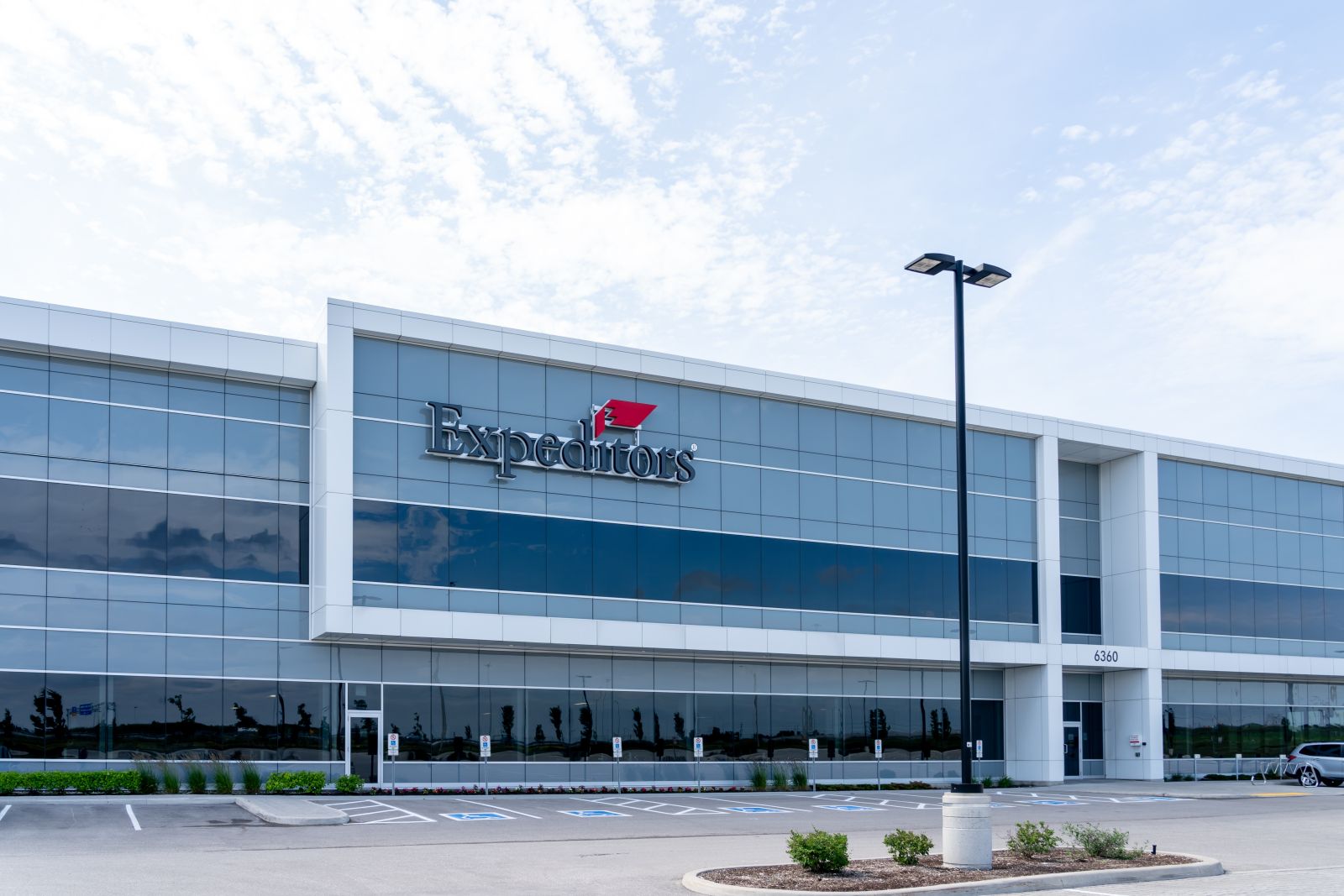 Expeditors Canada Inc head office By JHVEPhoto