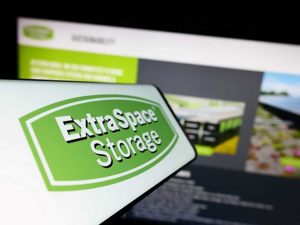 Extra Space Storage Inc_ CA location-by Jonathan Weiss via Shutterstock