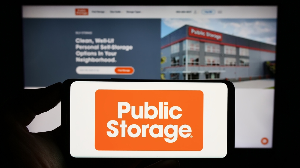 Public Storage_ logo and website-by T_Schneider via Shutterstock