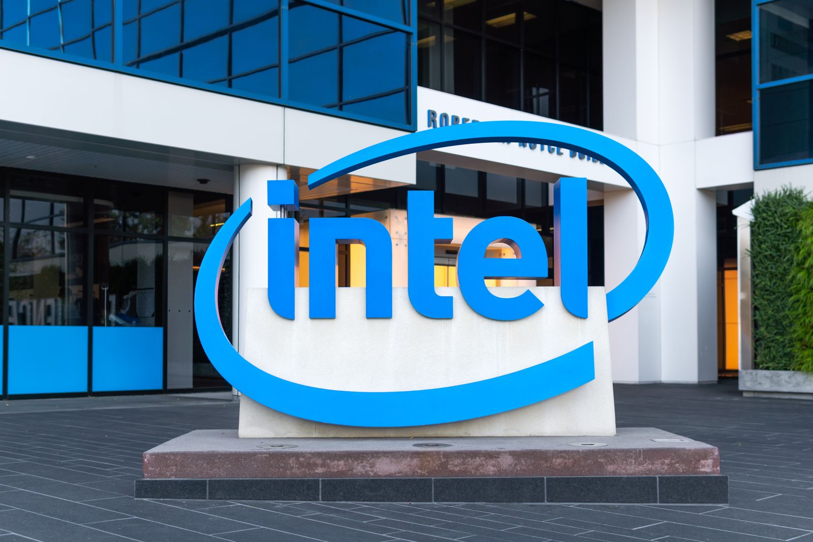 An Intel sign out front of a corporate office by wolterke via Adobe Stock