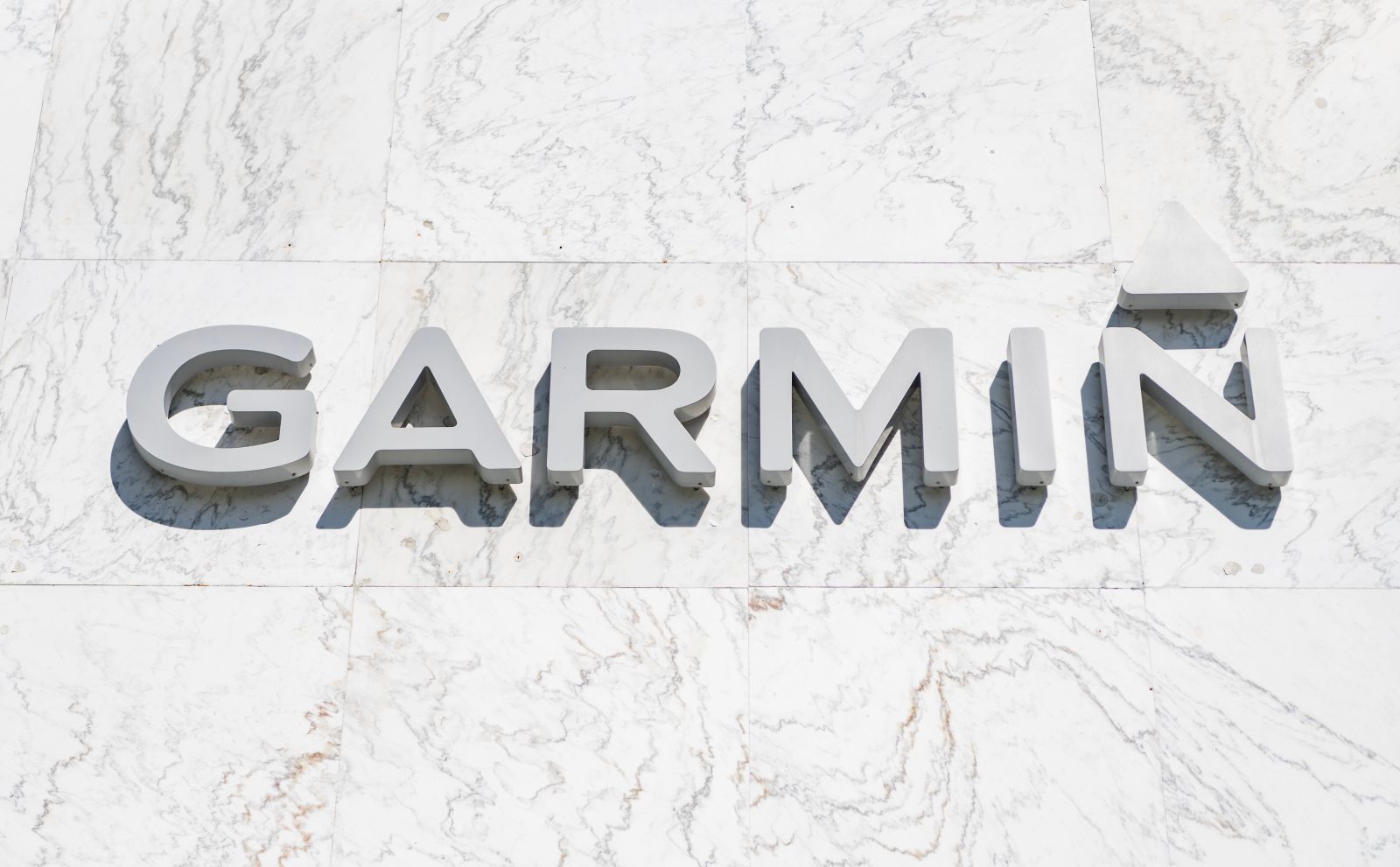What Are Wall Street Analysts' Target Price for Garmin Stock?
