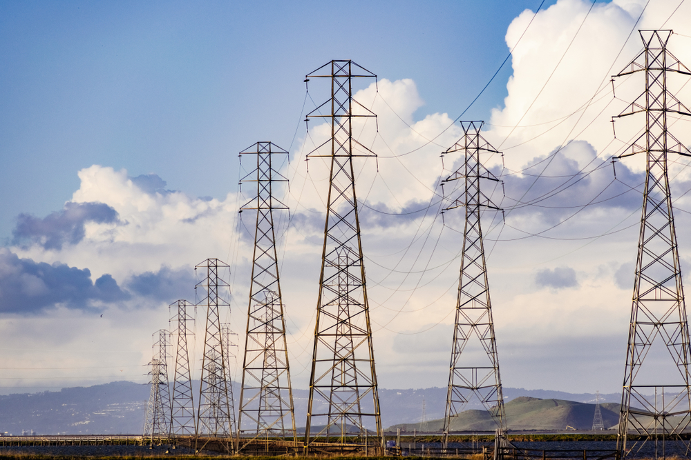 Utilities - PG&E Corp_ power lines-by Sundry Photography via Shutterstock