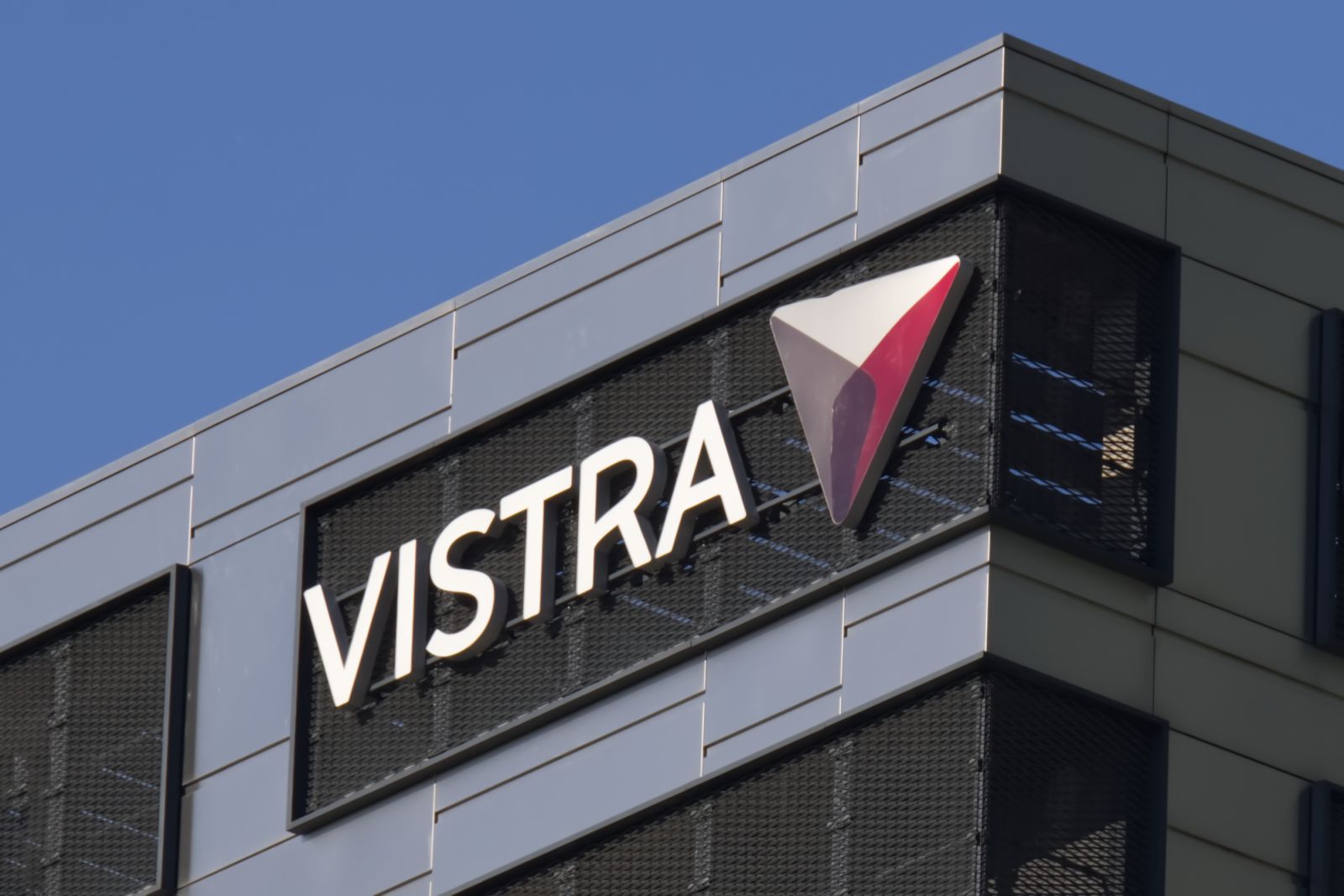 Vistra company logo on office building By Robert