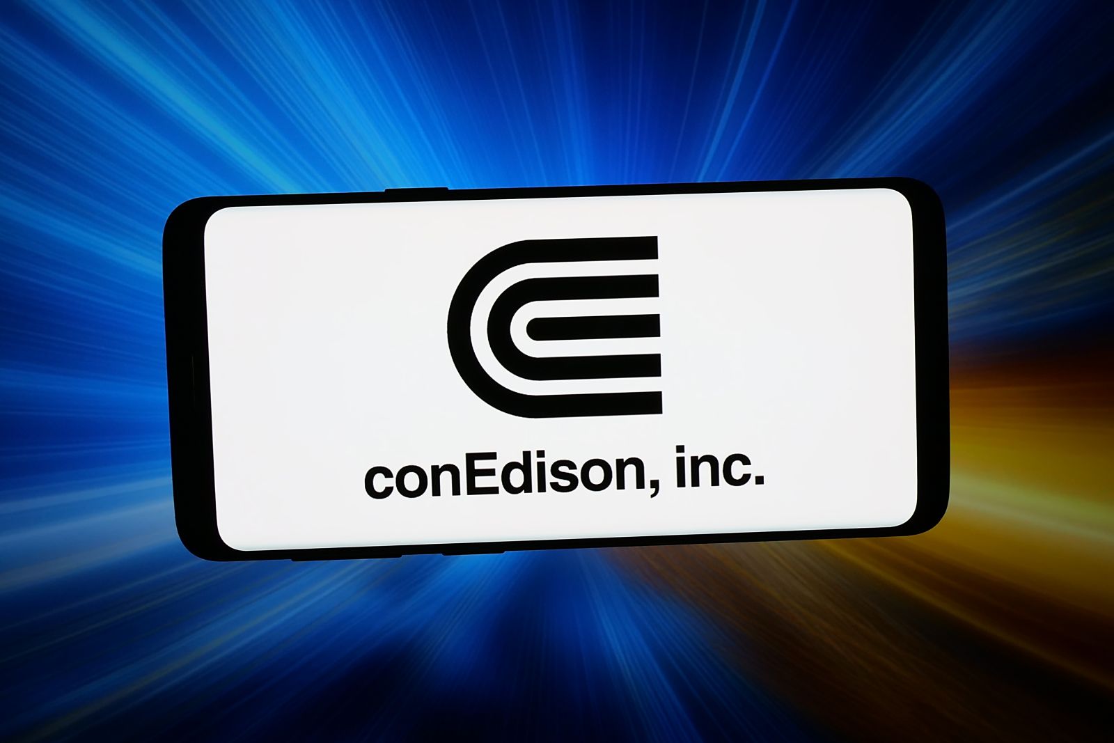 Do Wall Street Analysts Like Consolidated Edison Stock?