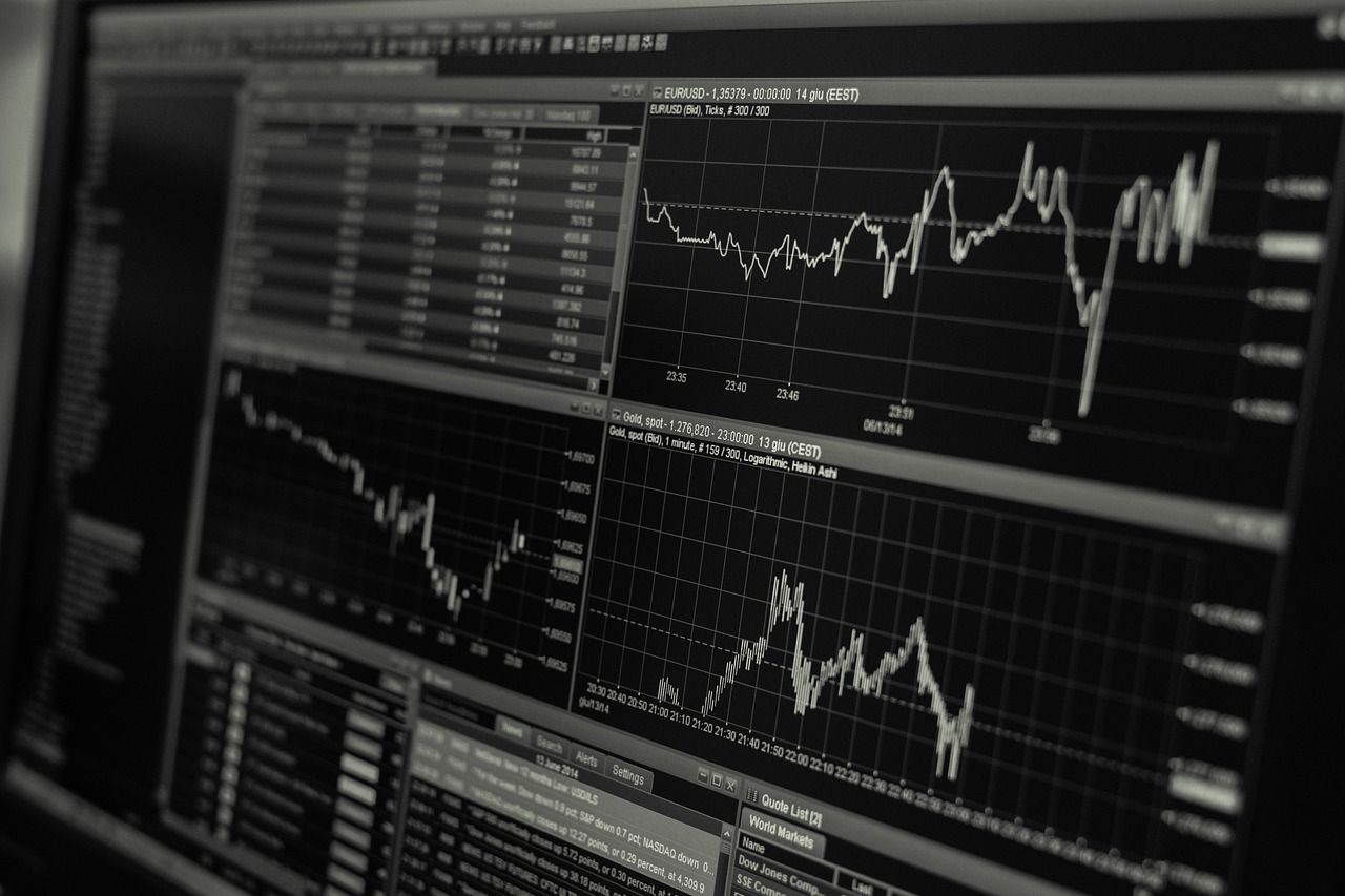 Charts, tickers, traders - Stock chart black and white by Free for use via Pixabay