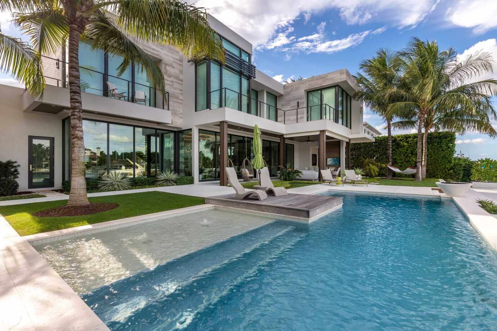 Luxury vacation home by Cassanas Photography via Shutterstock