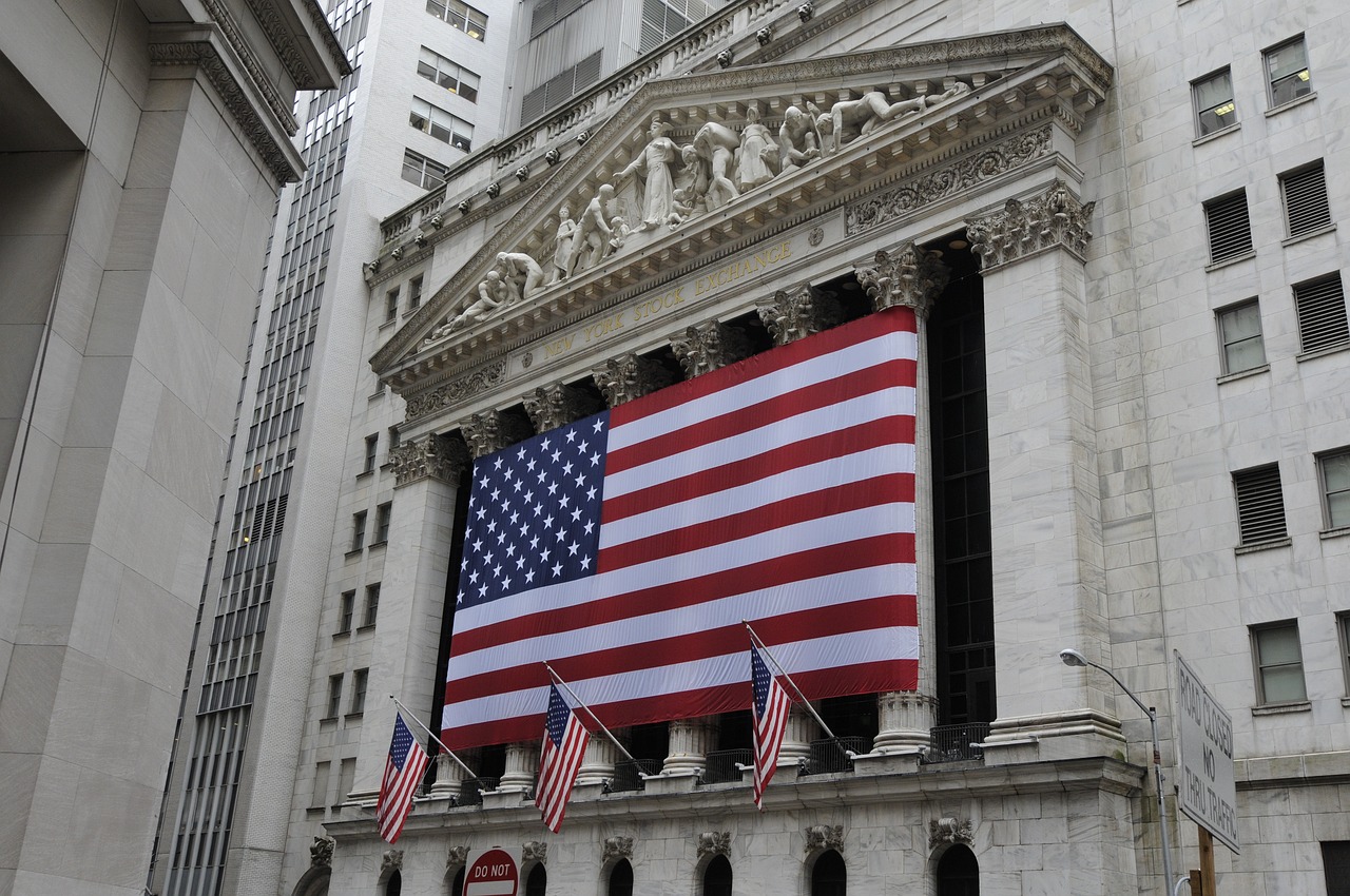 Wall Street - NYSE Stock Market American Flag by Angelo_Giordano via Pixabay