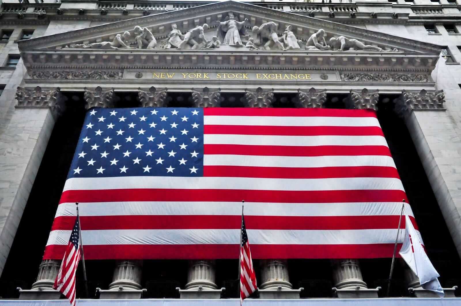 Stocks Settle Higher as Chip Makers and Energy Producers Rally