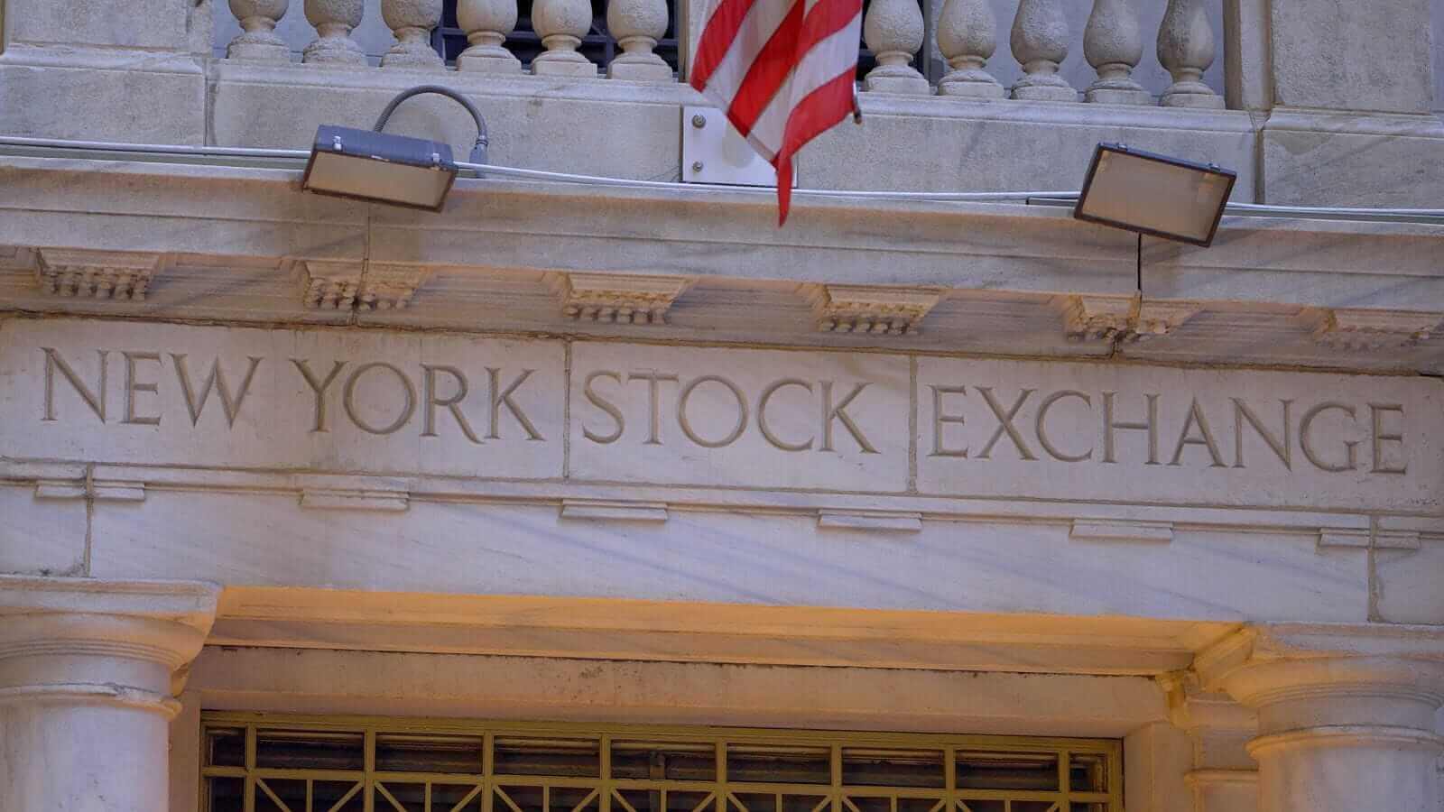 Stocks Retreat Ahead of Results from Wednesday's FOMC Meeting