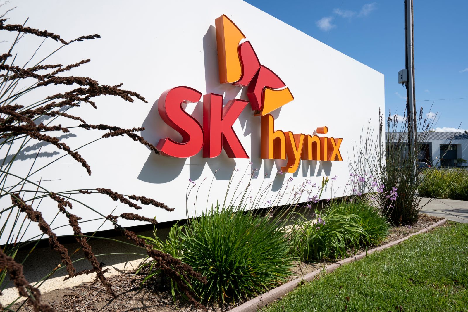 SK Hynix Just Sent a Huge AI Demand Signal With Historic U.S. Listing for SKHY Stock