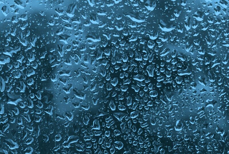 Weather - raindrops-on-glass-199_MJgxoUFd-SBI-300363474