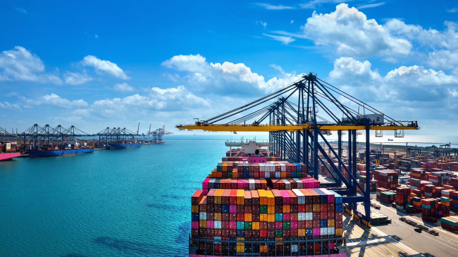 World Trade - Shipping-Port